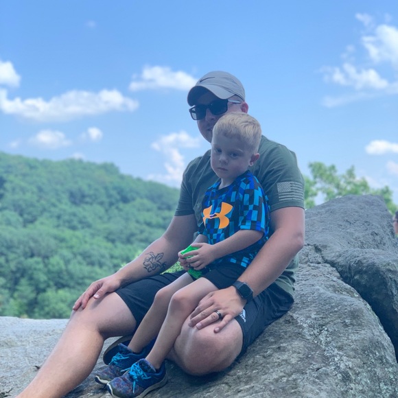 Meet your Posher, Carson - Picture 3 of 8